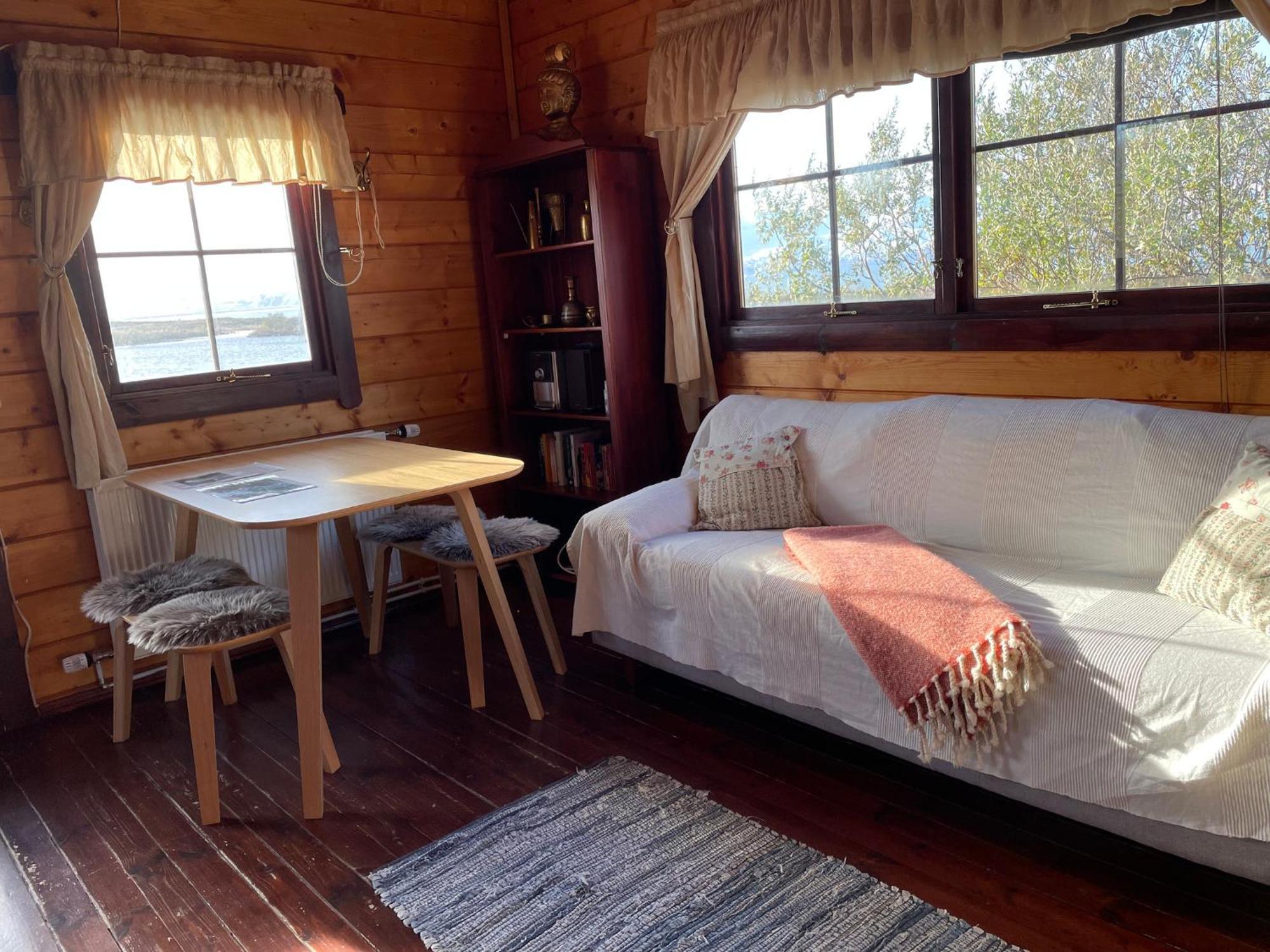 Kaldbaks-Kot Cottages ฮูซาวิก ภายนอก รูปภาพ