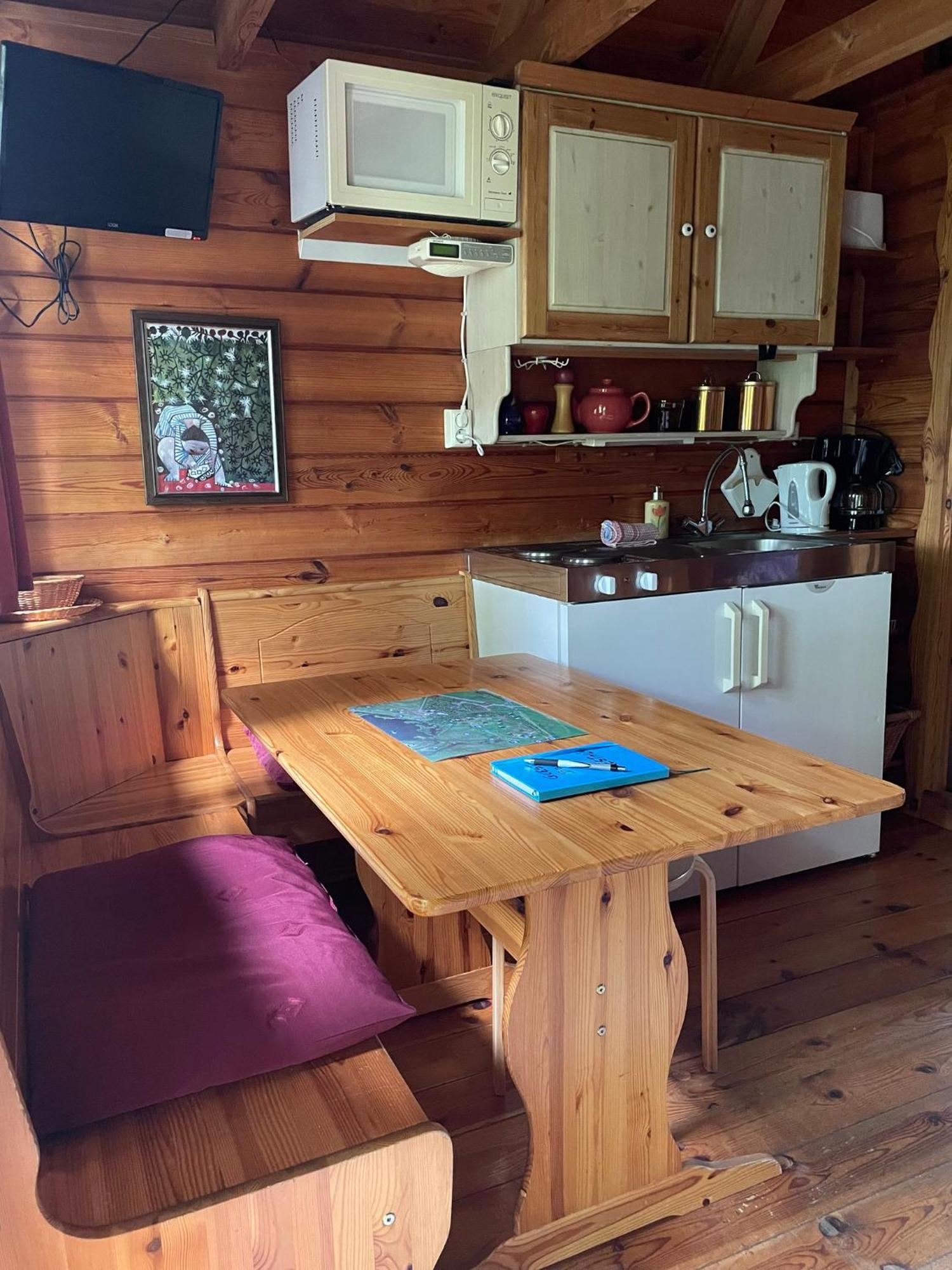 Kaldbaks-Kot Cottages ฮูซาวิก ภายนอก รูปภาพ